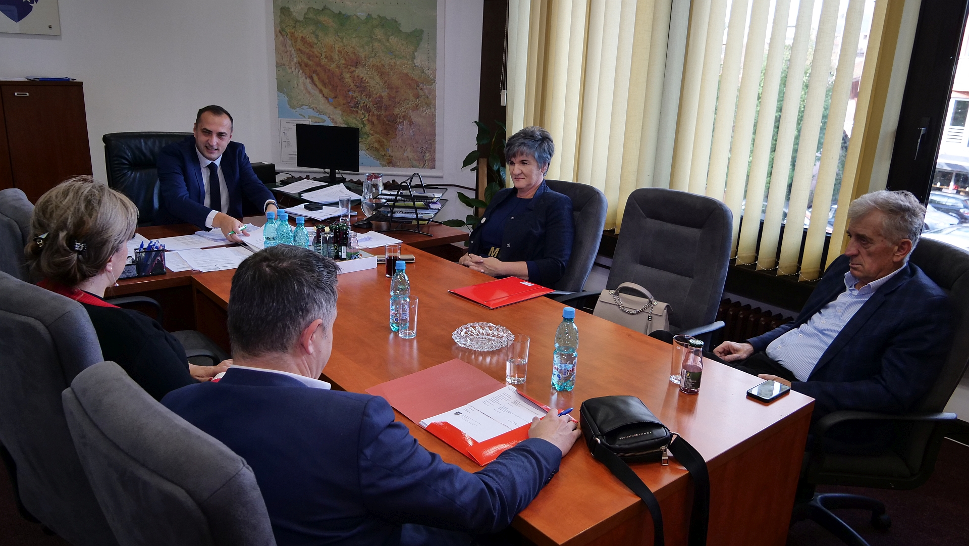 MINISTAR NEBOJŠA NIKOLIĆ RAZGOVARAO SA PREDSJEDNICIMA OPĆINSKIH SUDOVA U ZENIČKO-DOBOJSKOM KANTONU