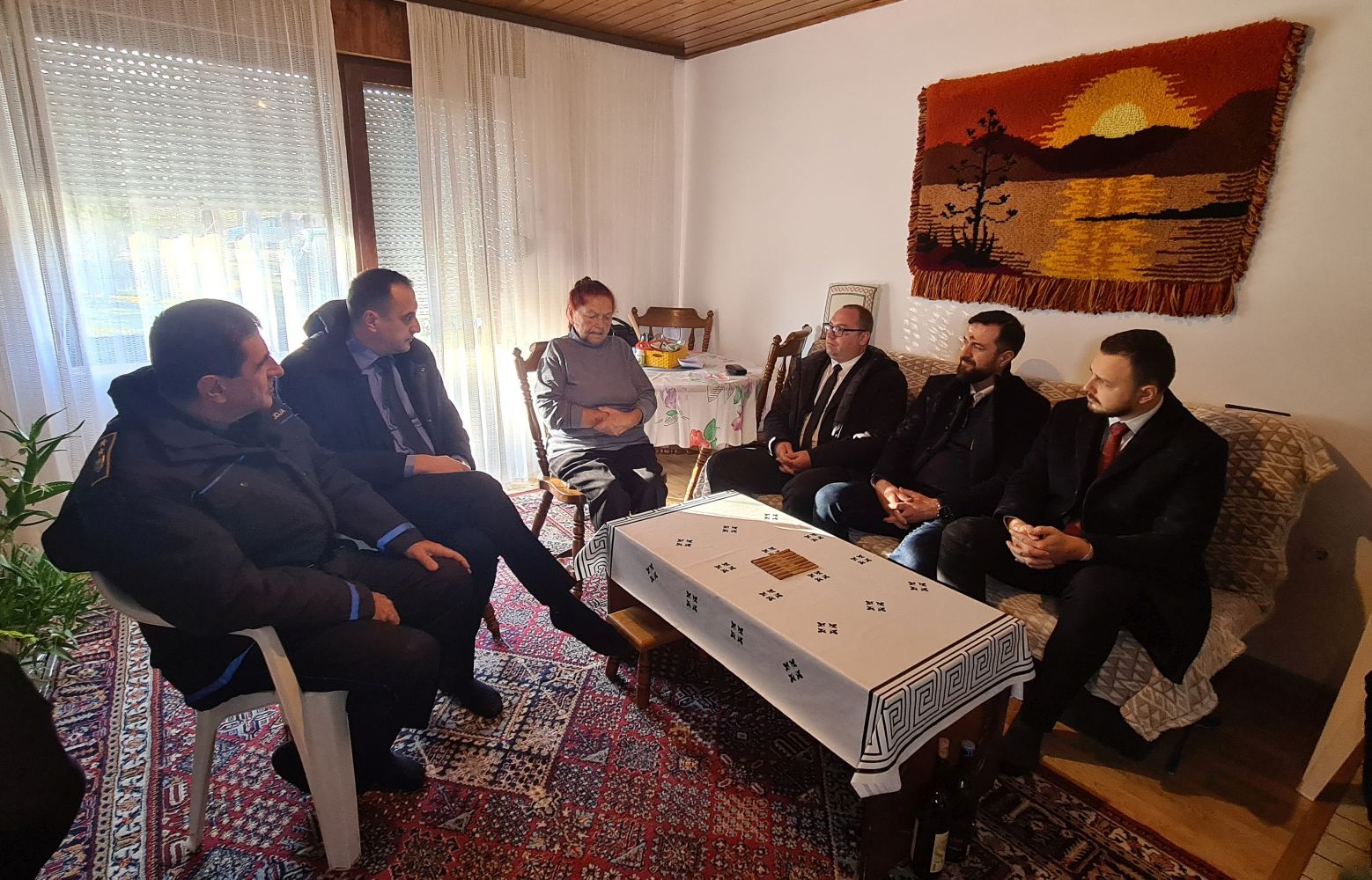 MINISTRI U VLADI ZDK I POLICIJSKI KOMESAR POSJETILI POVRATNICU LJEPOSAVU PETKOVIĆ