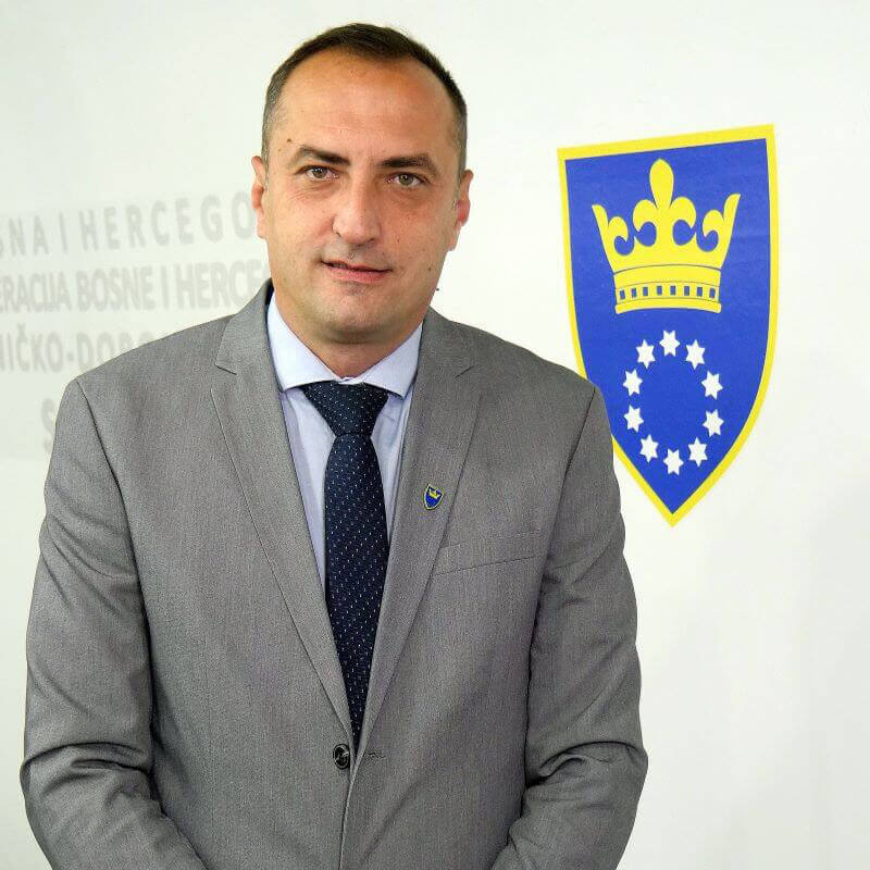 NEBOJŠA NIKOLIĆ