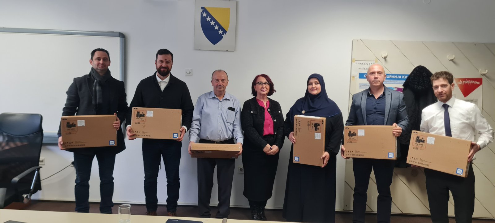 OSCE DONIRAO PO DVA NOTEBOOK RAČUNARA ZA TRI OSNOVNE ŠKOLE U ZDK