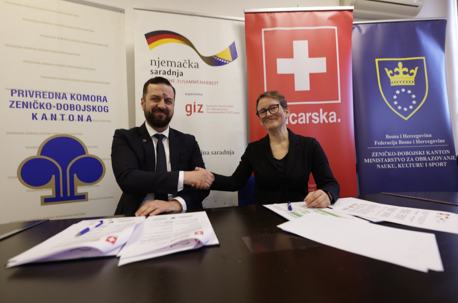 JAČANJE SISTEMA SREDNJEG STRUČNOG OBRAZOVANJA I OBUKE U ZENIČKO-DOBOJSKOM KANTONU