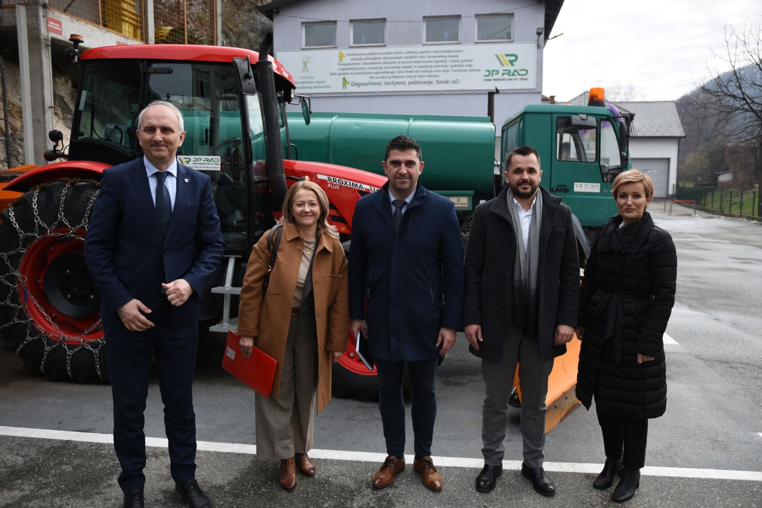 MINISTAR ŠABANI POSJETIO JP RAD TEŠANJ I MI MADI: IZGRADNJOM SAVREMENE SORTIRNICE I KAFILERIJE ANIMALNOG OTPADA ZDK IMA PRILIKU POSTATI LIDER U EKOLOGIJI