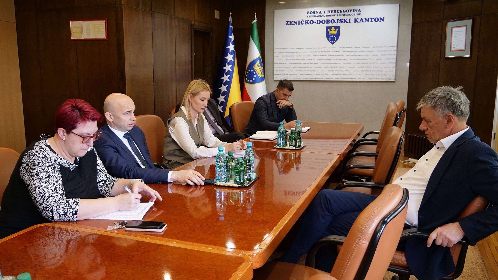 Premijer Pivić i gradonačelnik Kasumović postigli dogovor o zemljištu: Vlada Zeničko-dobojskog kantona gradi novu zgradu Kantonalne bolnice Zenica