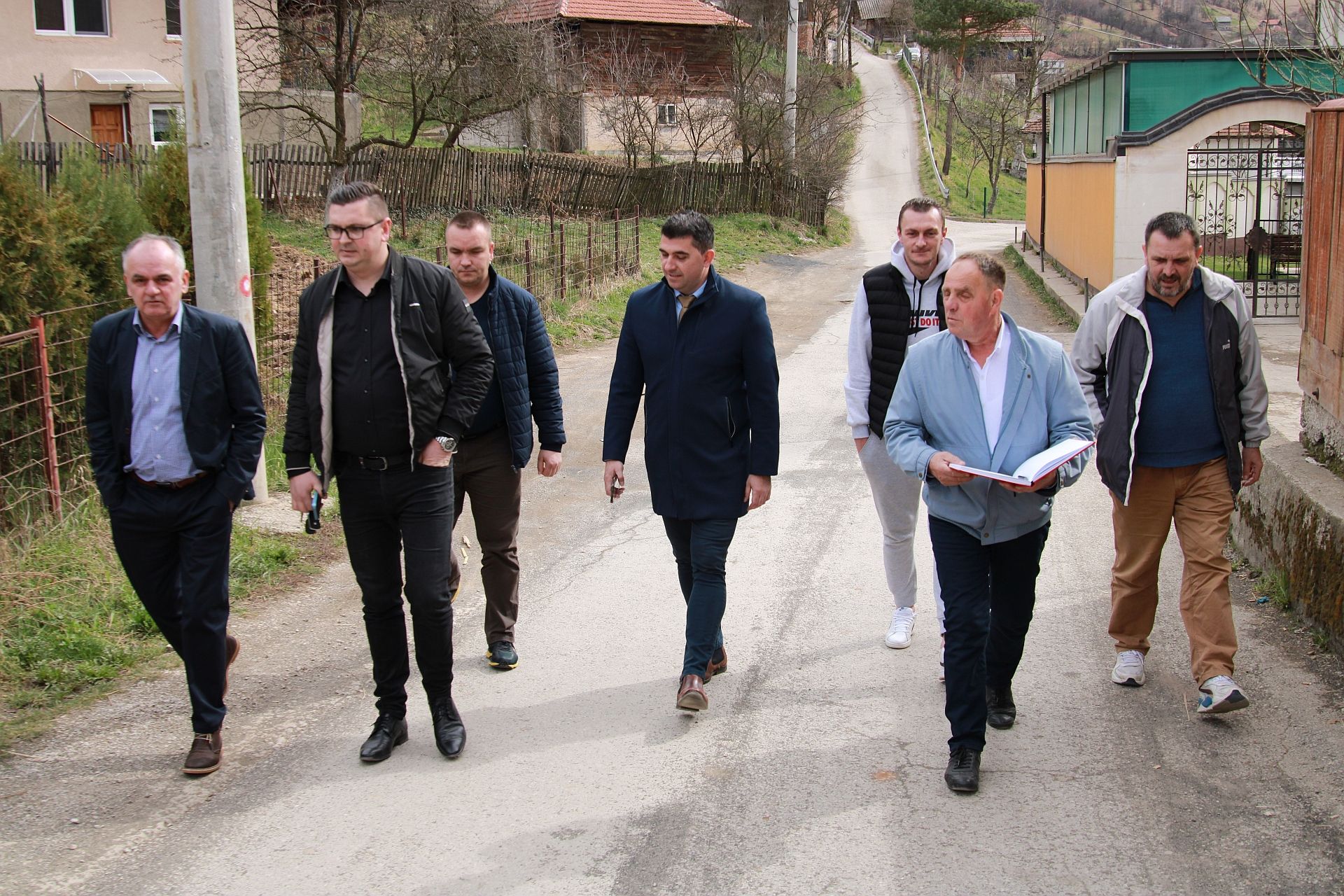 MINISTAR ŠABANI RAZGOVARAO S PREDSJEDNICIMA MZ ARNAUTI, VARDA, PUHOVAC I GORNJE CRKVICE