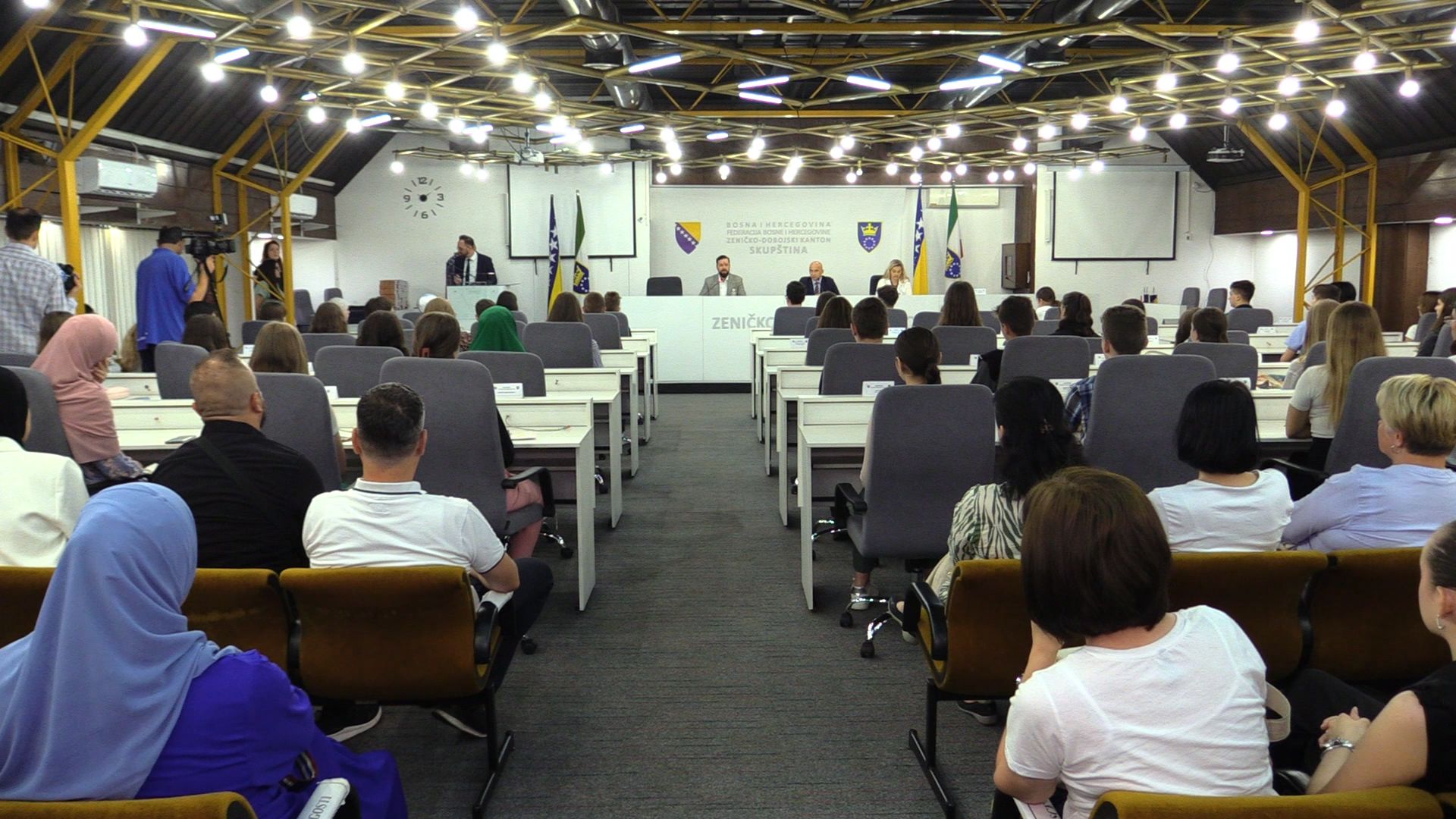 FOTO: Prijem za učenike generacije osnovnih i srednjih škola u Zeničko-dobojskom kantonu