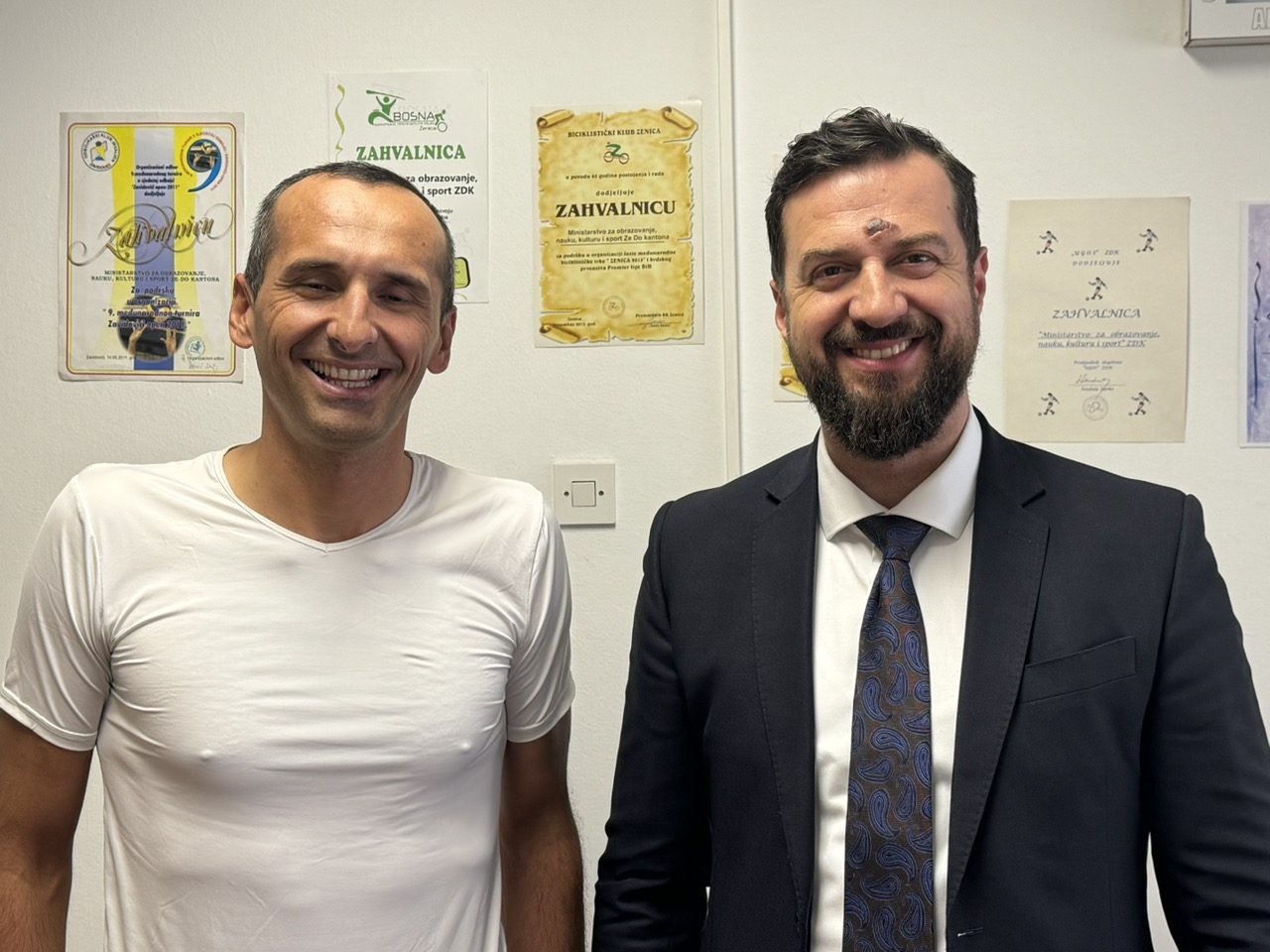 Ministar Mirza Mušija ugostio Vedada Karića, državnog prvaka i osvajača srebrene medalje na biciklističkom Europa touru