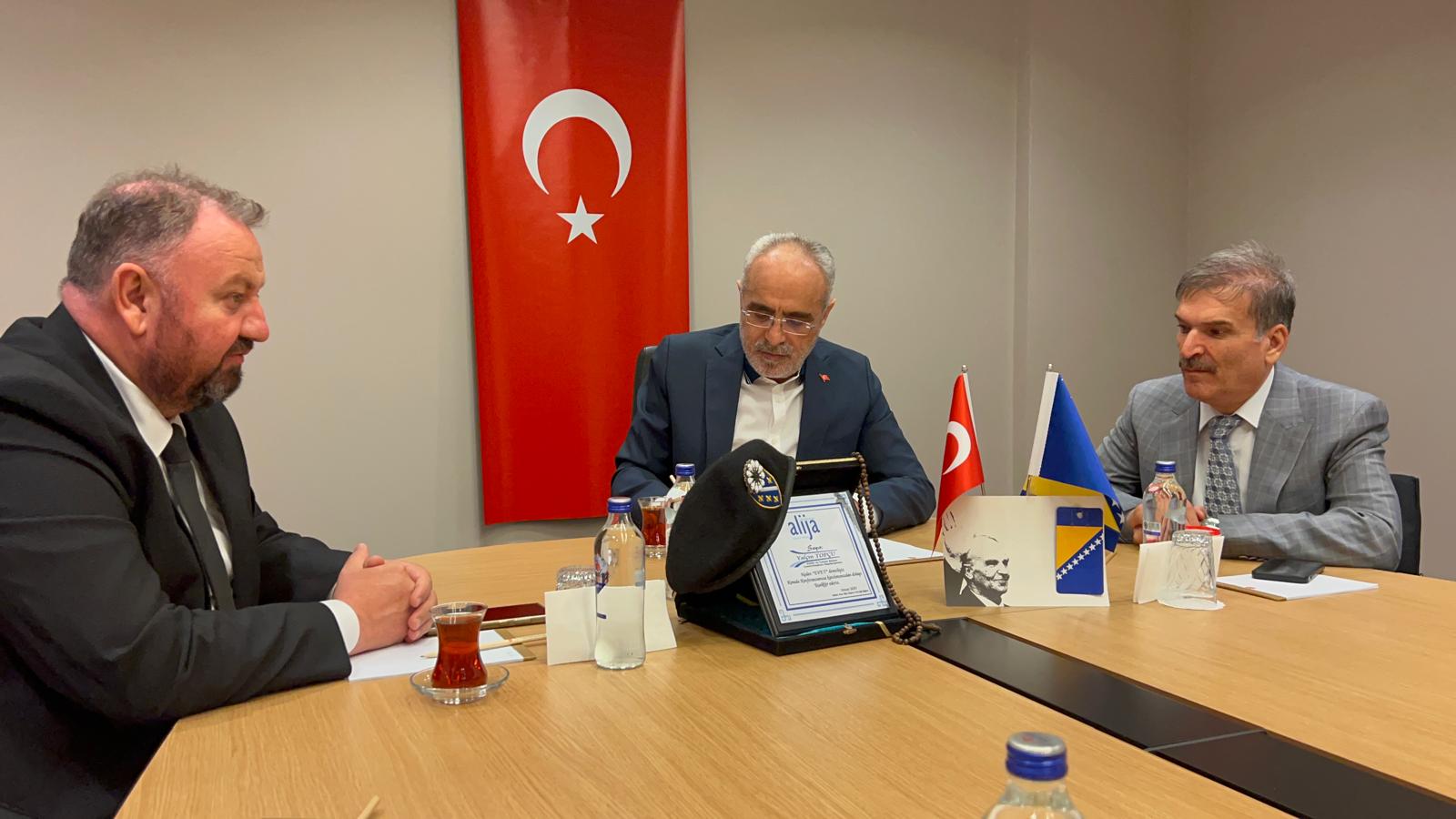 Ministar Šibonjić razgovarao s Yalcinom Topcuom, glavnim savjetnikom predsjednika Republike Turske Redžepa Tajipa Erdoana