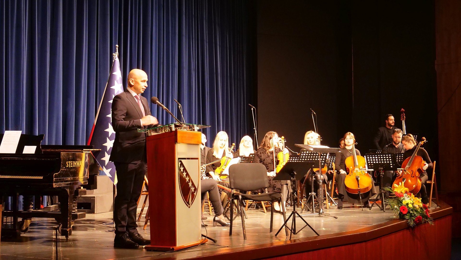 Premijer Pivić na svečanoj akademiji povodom Dana državnosti BiH: Šaljemo poruku da nam je domovina iznad svega