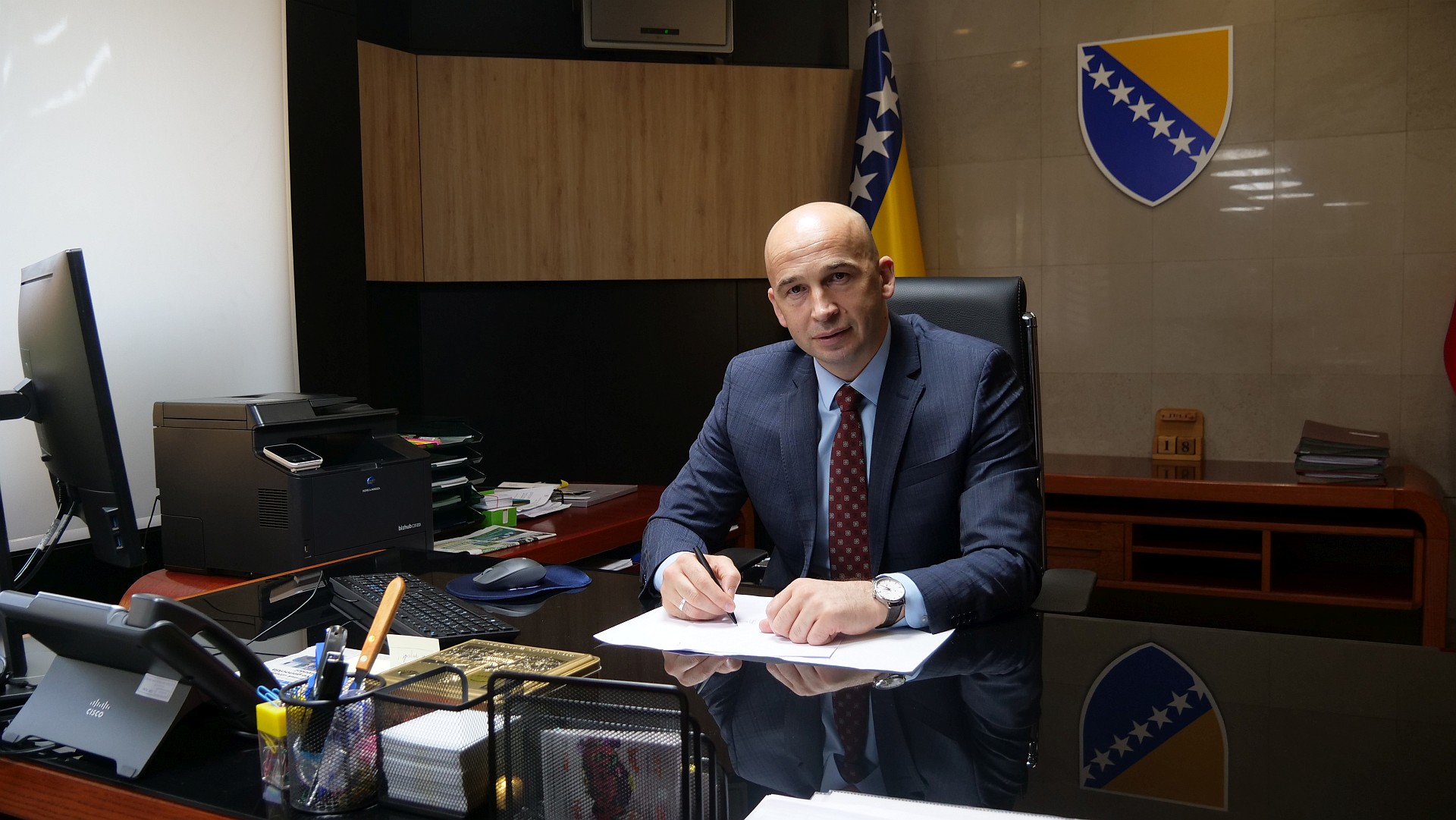 Premijer Nezir Pivić: Vladajuća koalicija svoju nesposobnost prebacuje na kantone, pozivam ih da preuzmu odgovornost