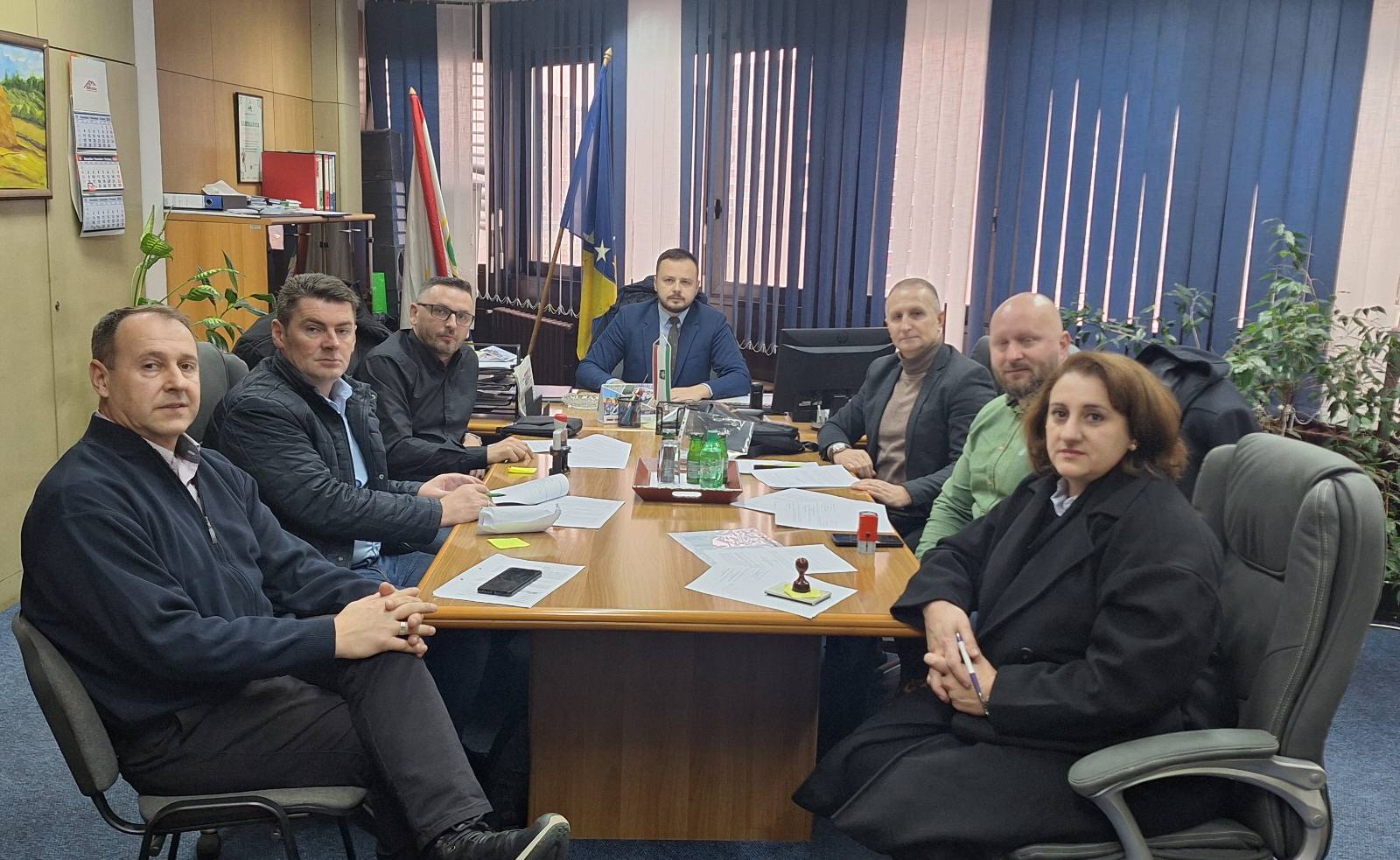 Ministar Šimunović potpisao ugovore za projekte infrastrukture sa direktorima centara za socijalni rad