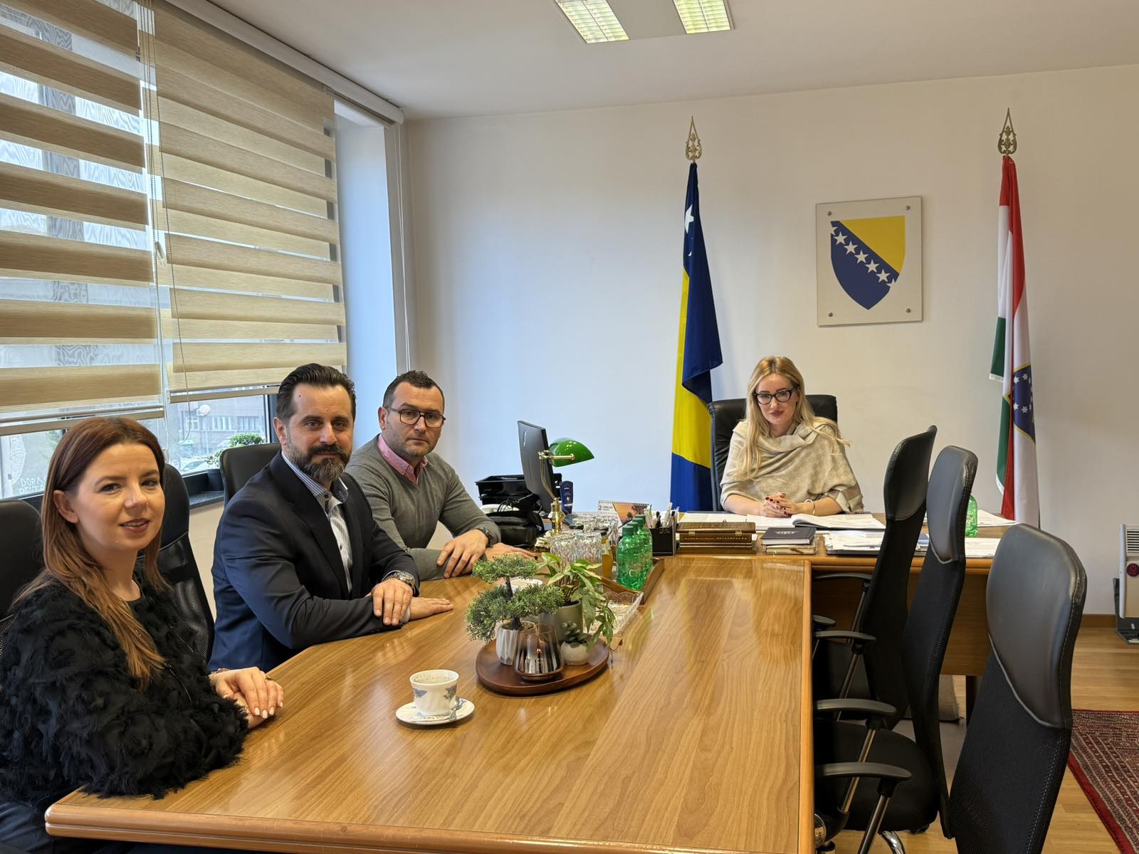 Delegacija Instituta za zdravlje i sigurnost hrane (INZ), predvođena direktorom Muamerom Mandrom, danas je posjetila Ministarstvo zdravstva Zeničko-dobojskog kantona