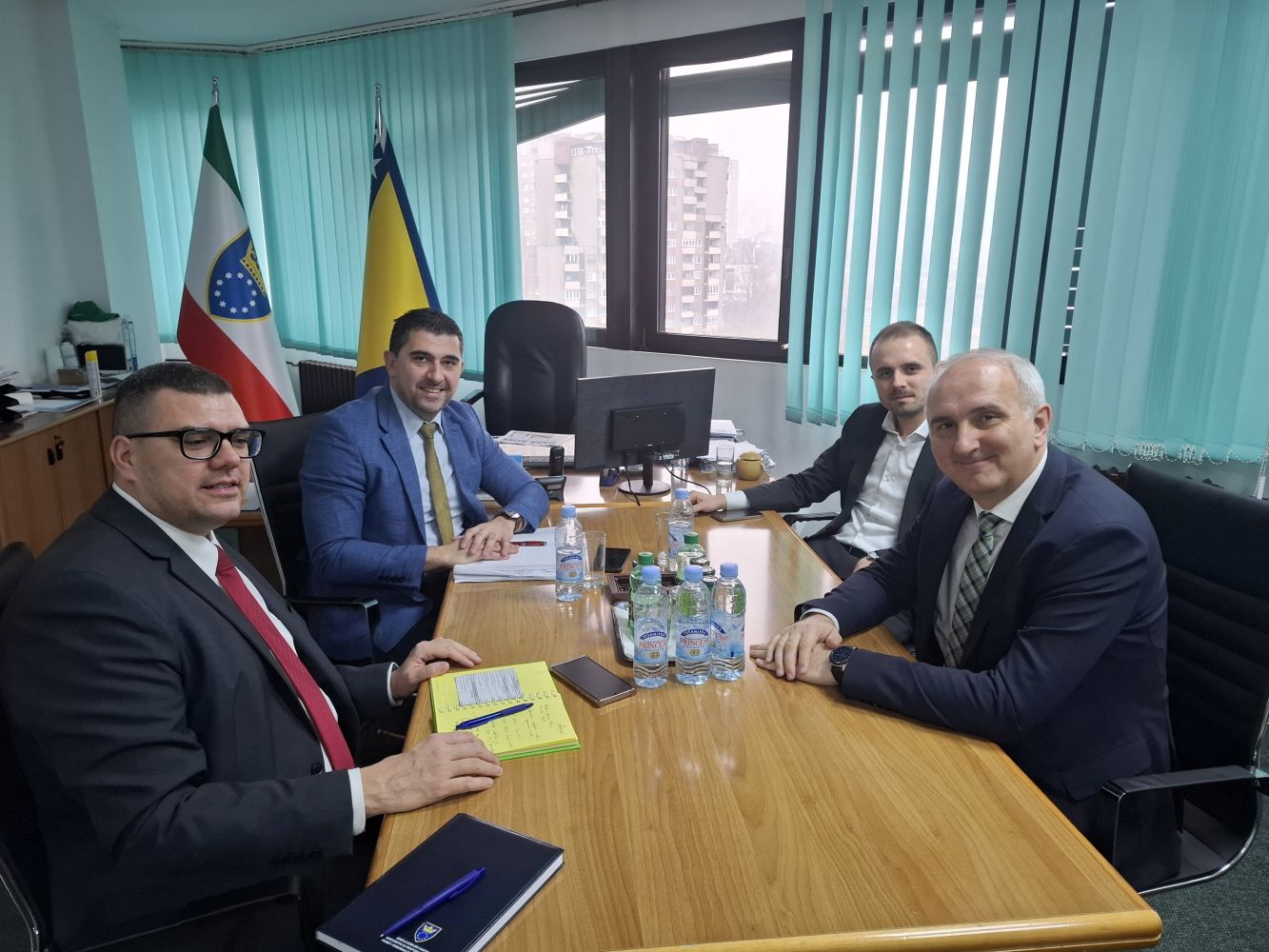 Ministar Šabani obradovao i načelnika Tešnja: Ove godine još veća sredstva za regionalne ceste