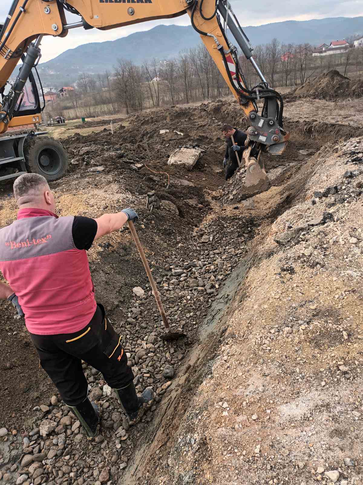 Počela sanacija klizištem uništene dionice regionalne ceste Novi Šeher–Tešanj–Jelah