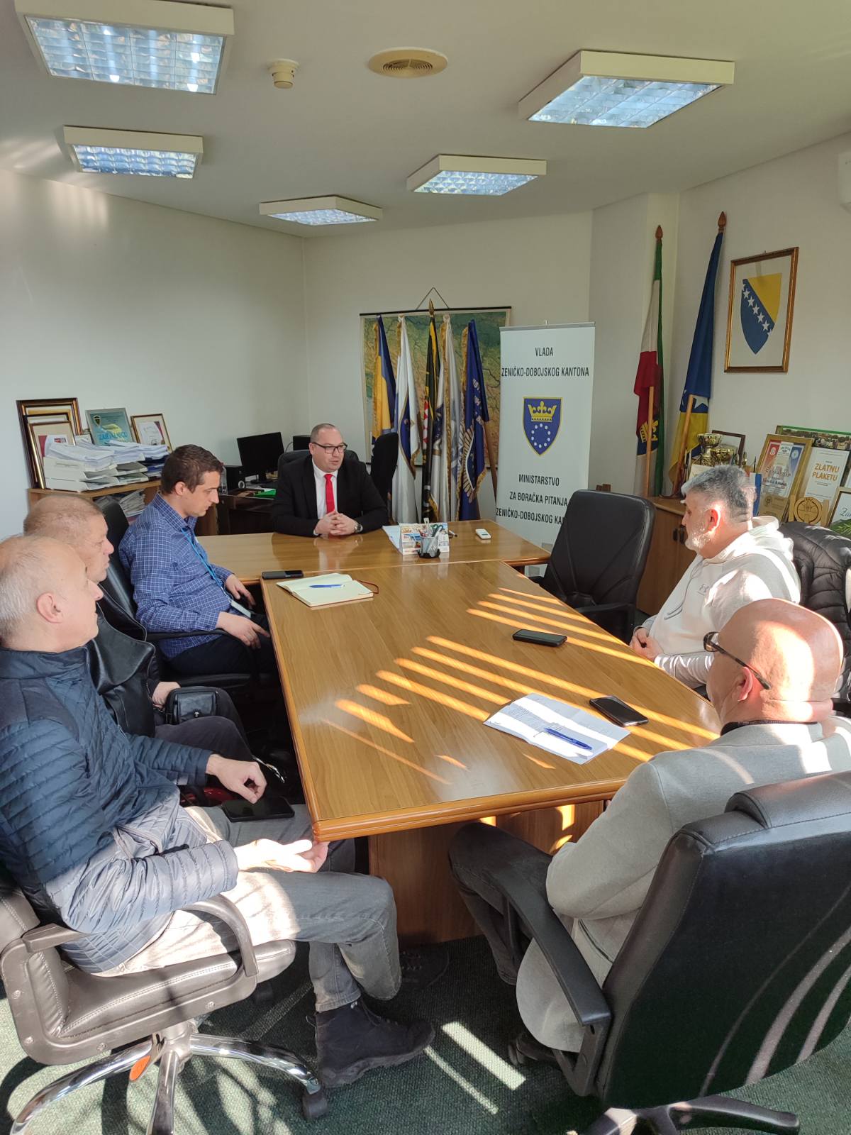 Ministar Adnan Sirovica održao sastanak sa predstavnicima invalidskih sportskih saveza i klubova