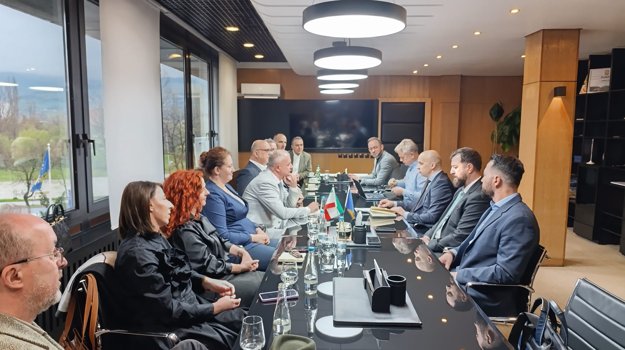 Sastanak premijera i ministra sa rukovodstvom UNZE: Dogovoreni ciljevi za unapređenje rada Univerziteta