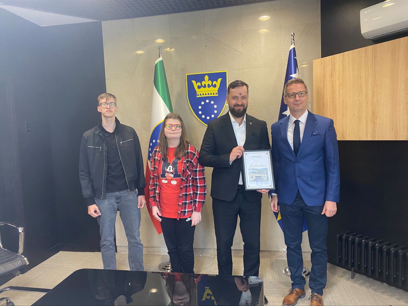 Rođendan škole uz zahvalnost ministru: Djeca poklonila rad svojih ruku