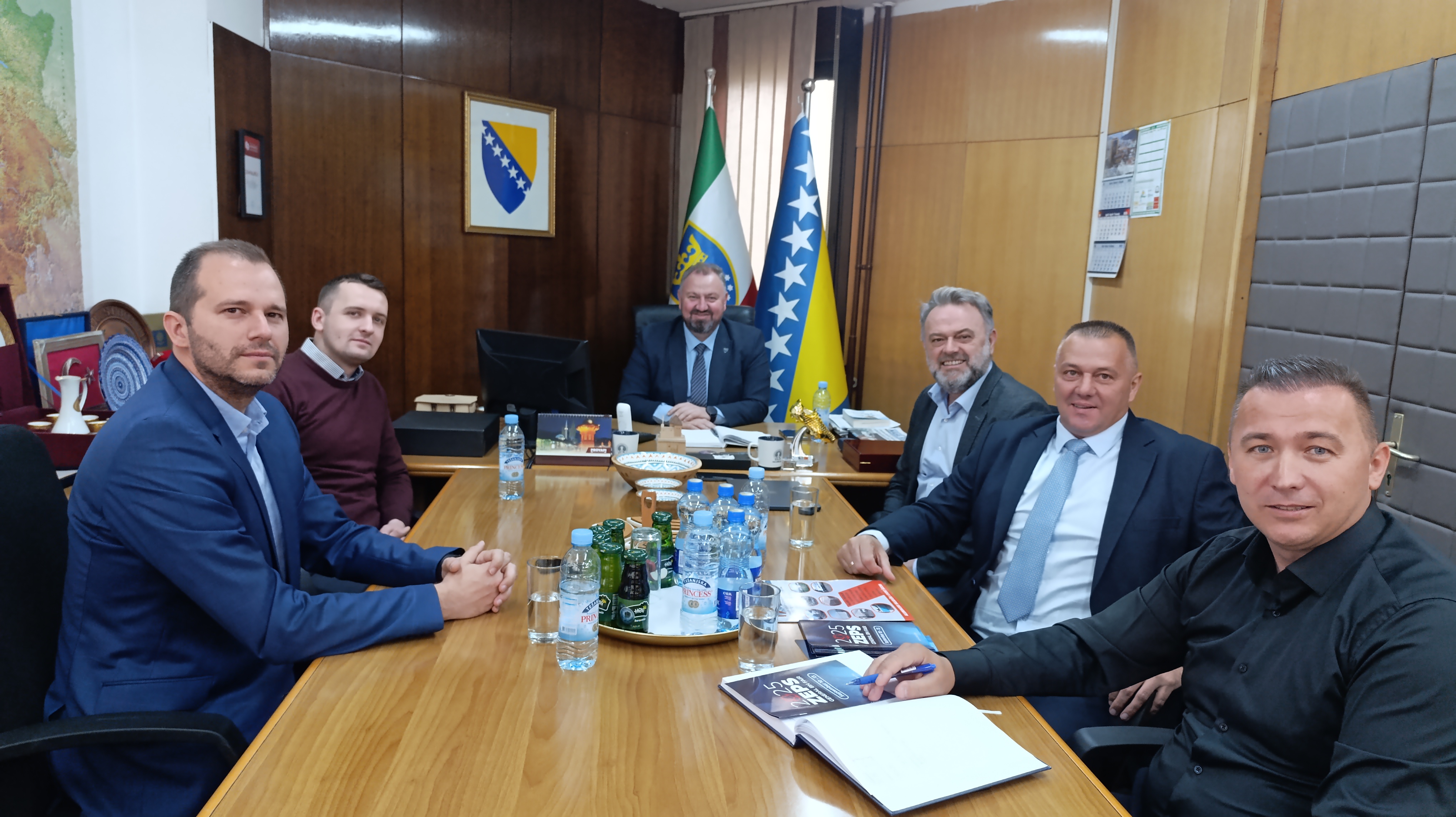 Razgovor o mogućnostima saradnje Ministarstva privrede ZDK, Američke trgovinske komore i Generalnog BH sajma ZEPS