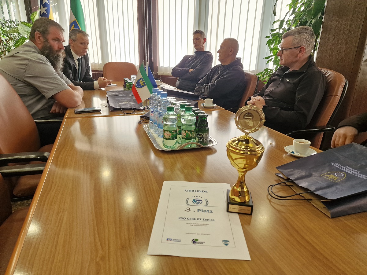 Predsjedavajući Huskić razgovarao sa predstavnicima Kluba sjedeće odbojke „ČELIK ´O7“ ZENICA