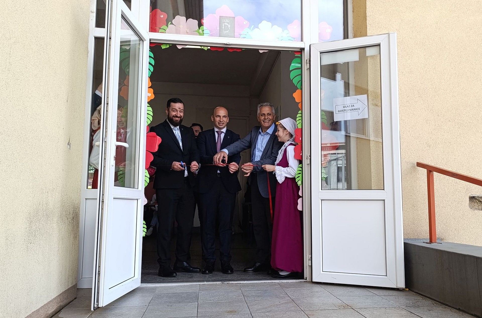 Novi sjaj školskog igrališta: Vlada ZDK ulaže u obrazovanje i budućnost