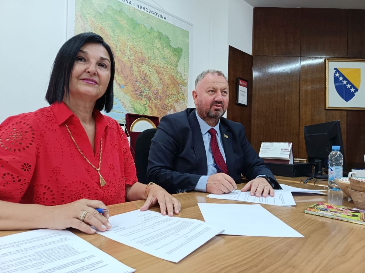 Ministarstvo privrede ZDK i Privredna komora ZDK u kampanji „Kupujmo domaće - jačajmo BiH“