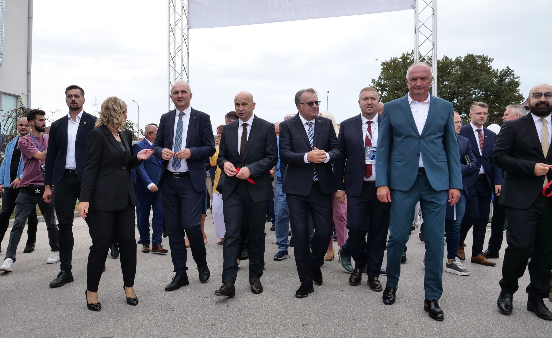 Premijer Pivić na Međunarodnom sajmu privrede u Tešnju: ZDK je jedna od ekonomskih perjanica BiH