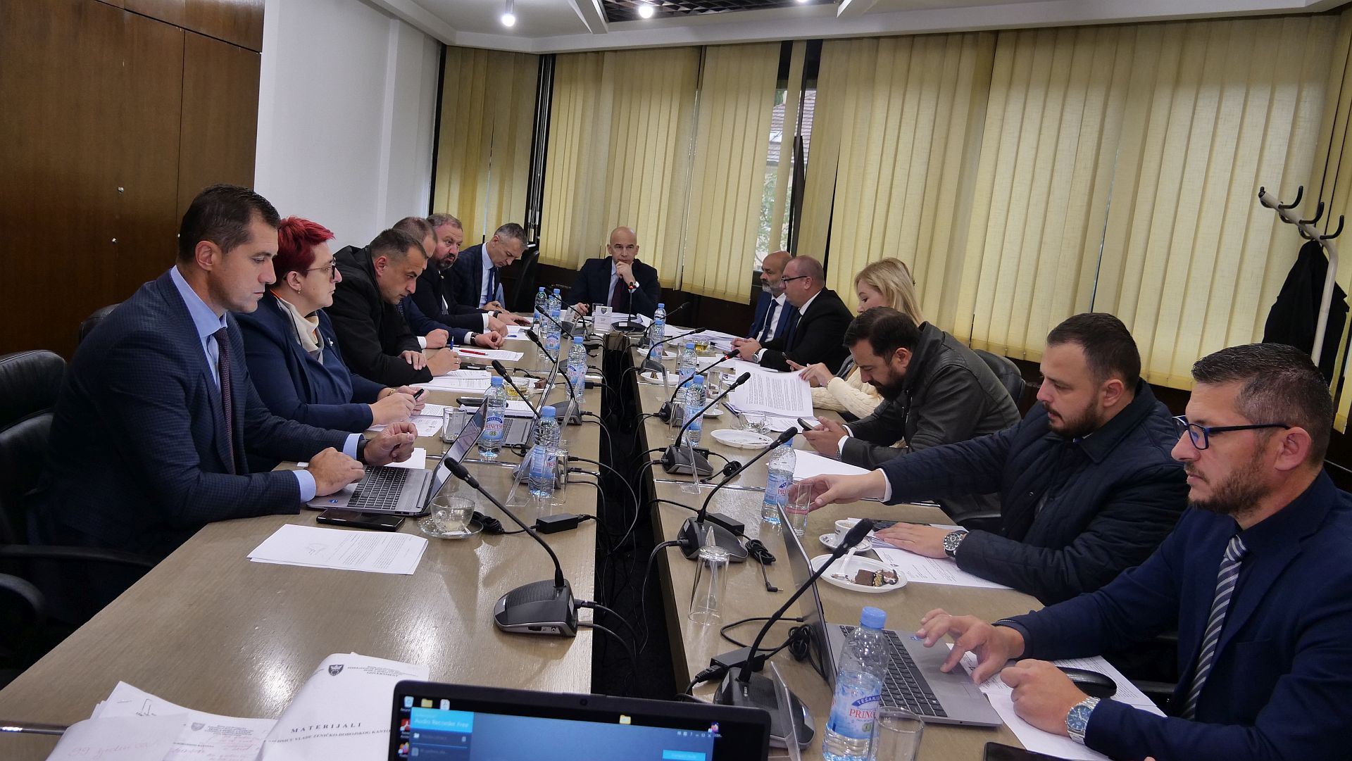 Vlada ZDK: Povećane plaće zaposlenima u zdravstvu za 10 posto