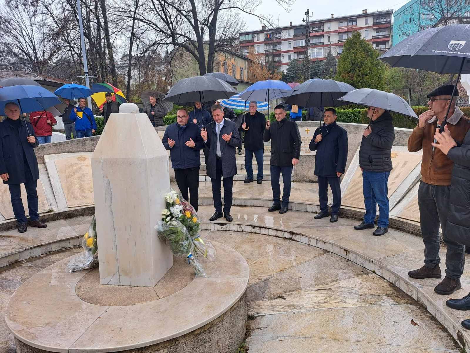 Ministar Sirovica na obilježavanju 32. godišnjice osnivanja  311. lahke brigade Kakanj