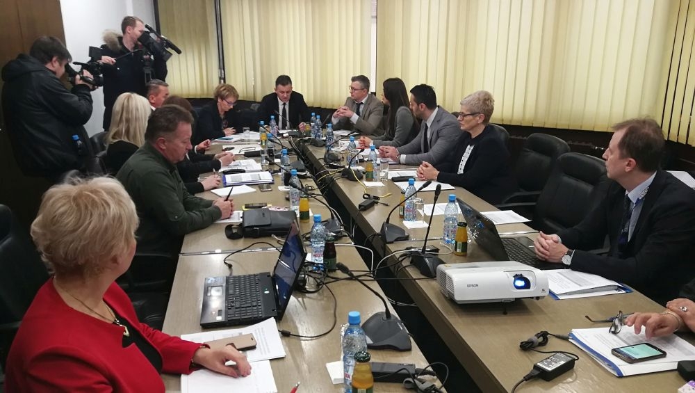 OKRUGLI STO U ORGANIZACIJI TIMA VLADE ZDK: RAZMJENOM ISKUSTAVA DO EFIKASNIJE BORBE PROTIV KORUPCIJE