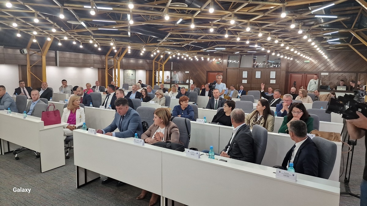 SAOPĆENJE SA 15. (HITNE) SJEDNICE SKUPŠTINE