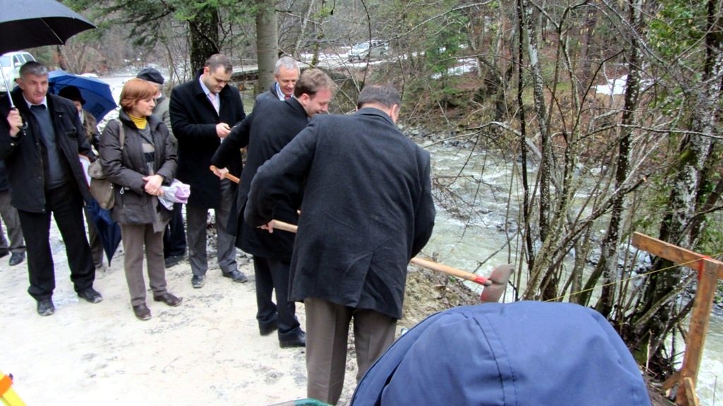 Ministar Bošnjak otvorio gradilište na izgradnji male HE "Rujevica-ušće" na rijeci Gostović