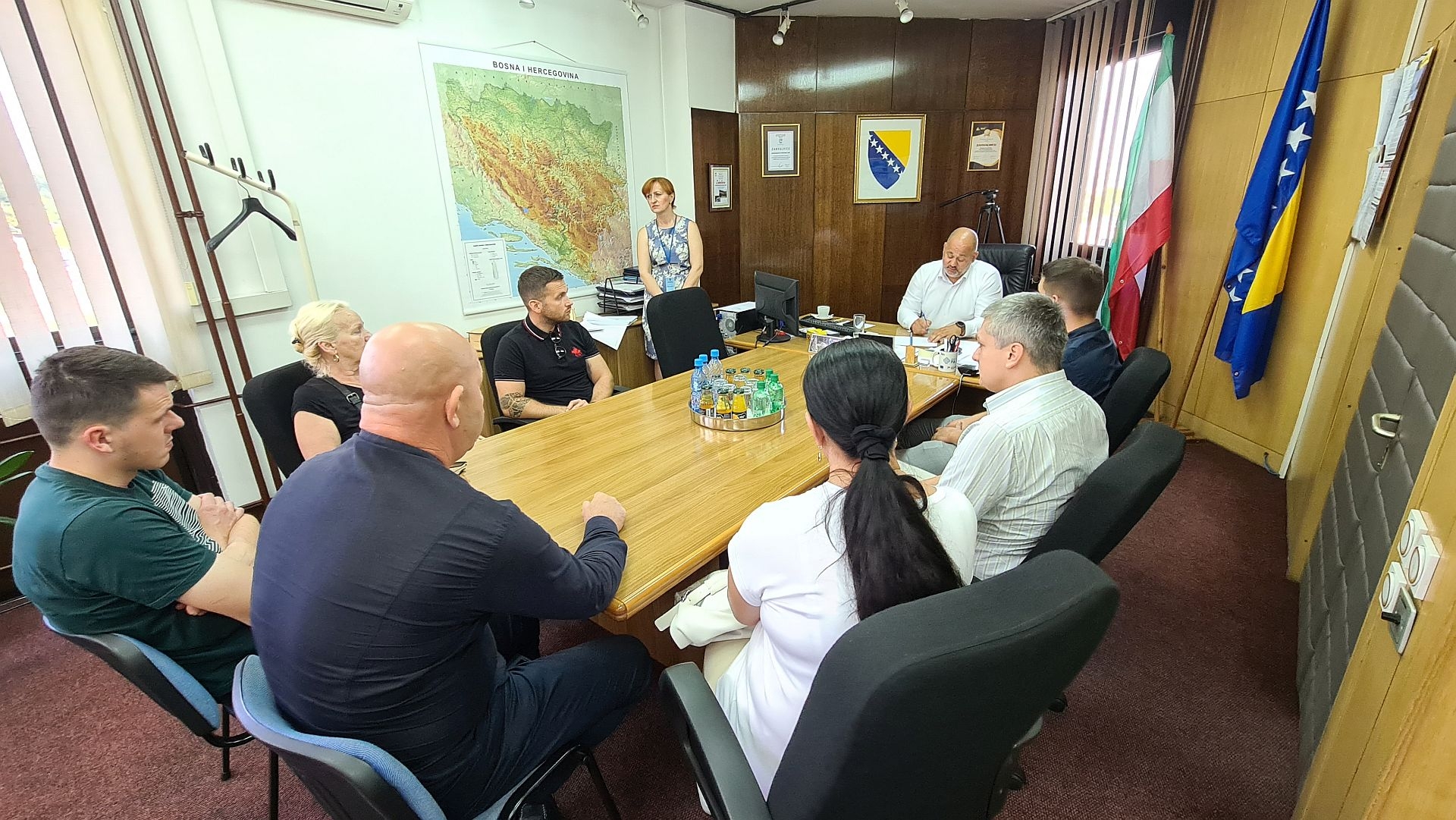 PRIVREDNIM SUBJEKTIMA I UDRUŽENJIMA 300.000 KM ZA PROJEKTE TURISTIČKE INFRASTRUKTURE I SUPRASTRUKTURE