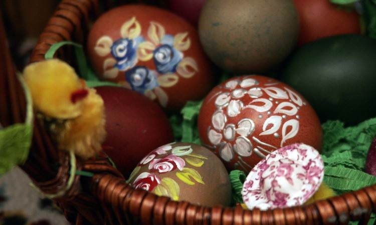 PREMIJER GANIĆ I PREDSJEDAVAJUĆI HUSKIĆ ČESTITALI USKRS