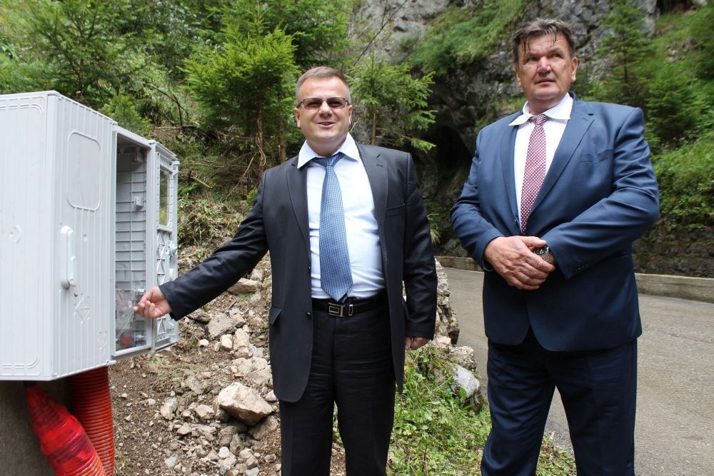 ULAGANJE VLADE ZDK I OPĆINE VAREŠ: PONOVO OSVIJETLJEN TUNEL U PONIKVAMA