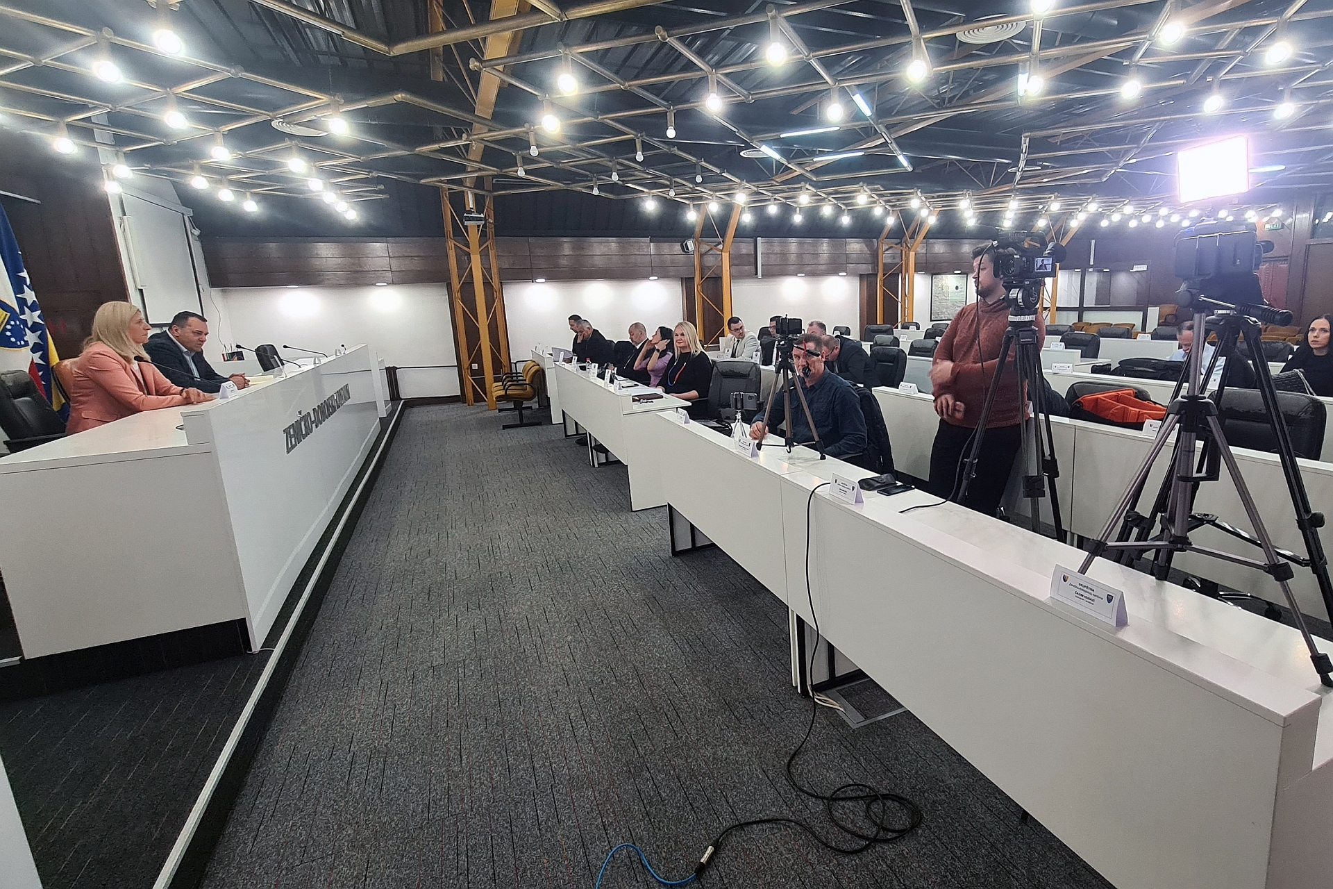 VLADA ZDK PREDSTAVILA REZULTATE RADA TOKOM PRVIH 100 DANA MANDATA