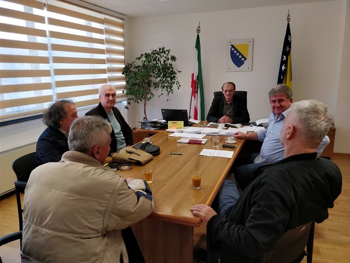 POTPISAN KOLEKTIVNI UGOVOR O PRAVIMA I OBAVEZAMA POSLODAVACA I RADNIKA SA NEZAVISNIM STRUKOVNIM SINDIKATOM RADNIKA ZAPOSLENIH U ZDRAVSTVU ZENIČKO-DOBOJSKOG KANTONA