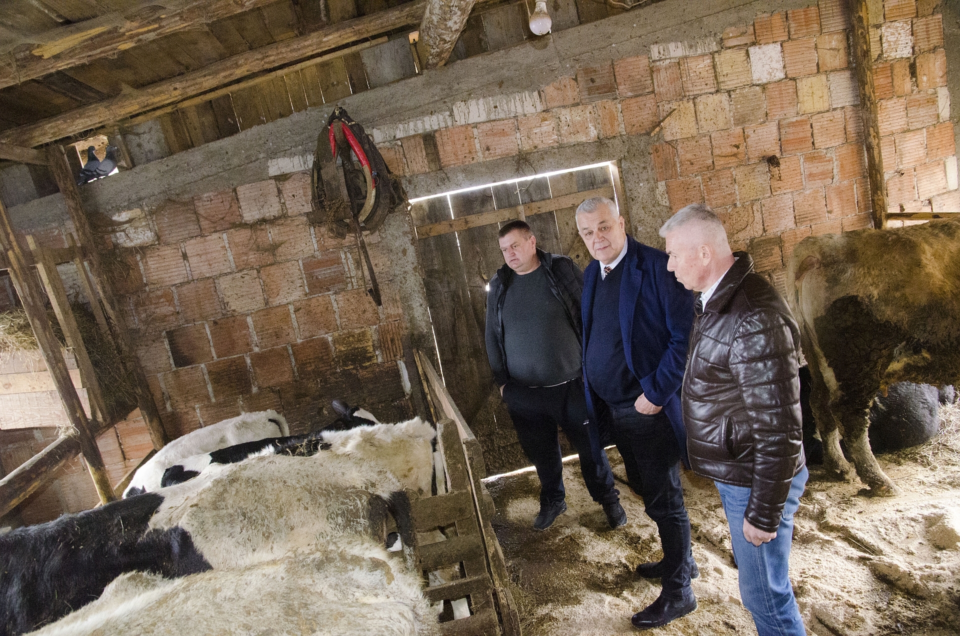 MINISTAR VINKO MARIĆ U POSJETI NAČELNICIMA OPĆINA OLOVO I VAREŠ