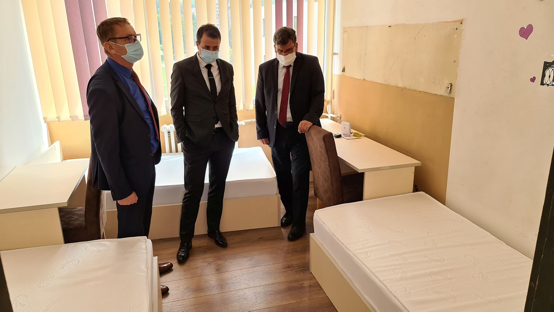 VLADA ZDK FINANSIRALA ZAMJENU PODOVA I NAMJEŠTAJA U STUDENTSKOM CENTRU U ZENICI