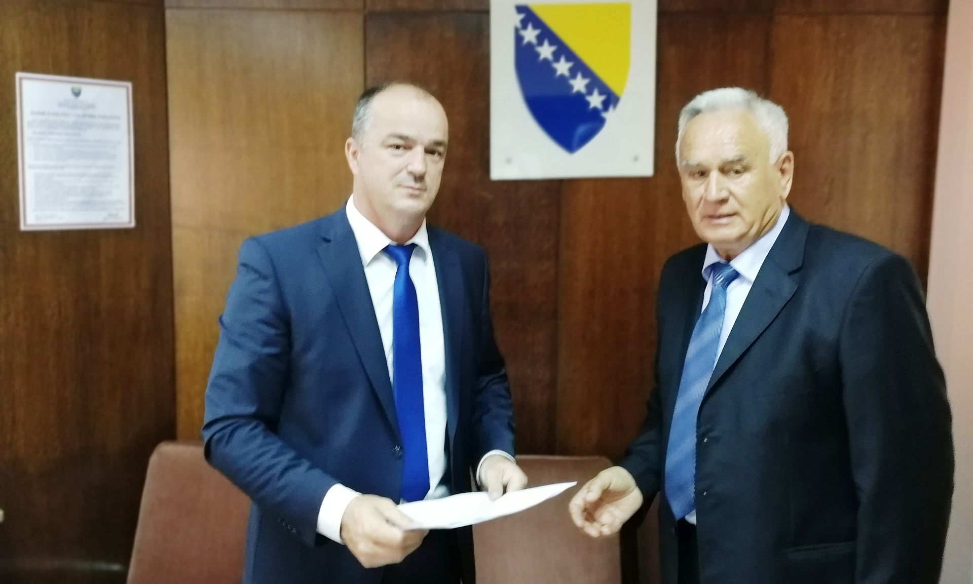 POTPISANI UGOVORI ZA PROJEKTE VODNE INFRASTRUKTURE U OPĆINI ŽEPČE KOJI SE FINANSIRAJU IZ VODNIH NAKNADA