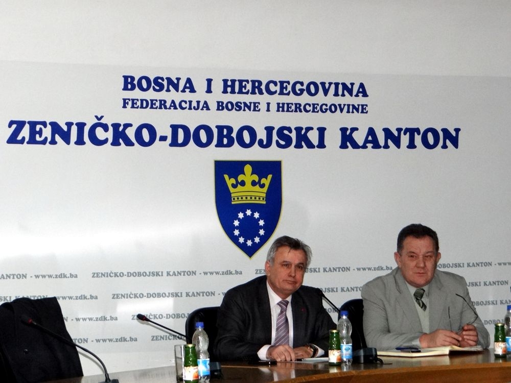 U sjedištu ZDK prezentirana “Studiju opravdanosti snabdijevanja toplinskom energijom iz TE Kakanj područja do/i Zenice” 