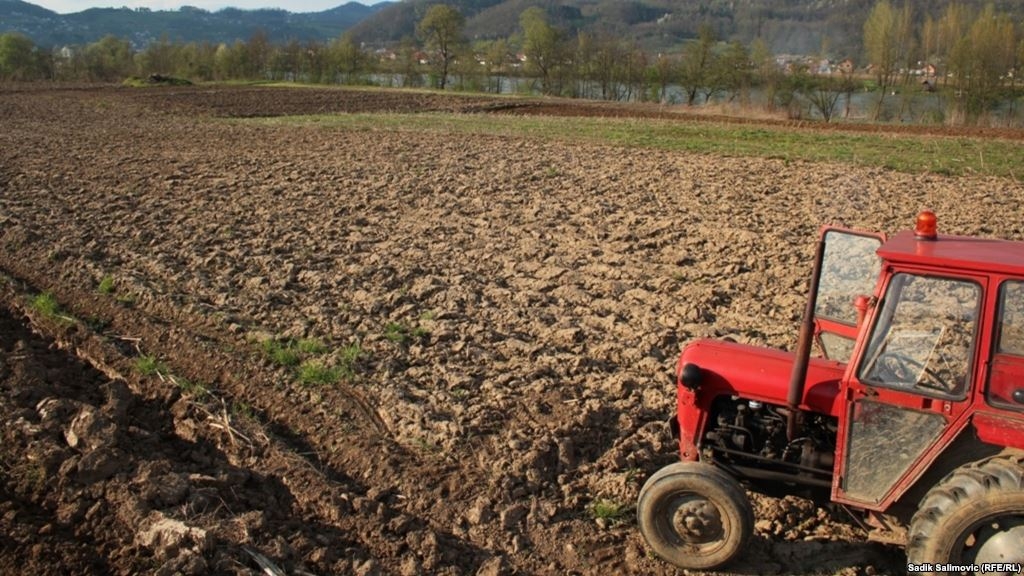 OBJAVLJEN JAVNI POZIV ZA ZA PRIKUPLJANJE ZAHTJEVA ZA ODOBRAVANJE  SREDSTAVA  ZA POTICANJE POLJOPRIVREDNE PROIZVODNJE ZA 2018. GODINU, NA PODRUČJU ZENIČKO-DOBOJSKOG KANTONA I UPUTSTVO O POTICANJU POLJOPRIVREDNE PROIZVODNJE ZA 2018. GODINU