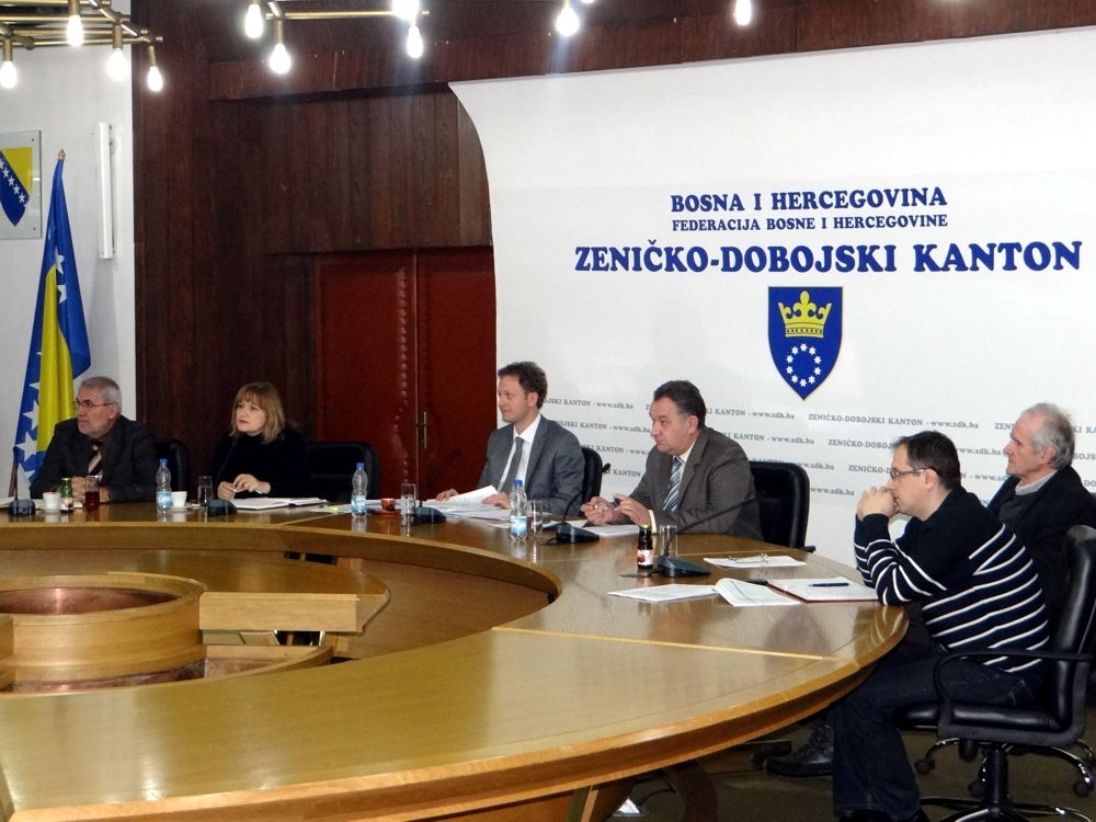 javnu raspravu vodili ministri Bojan Bošnjak i Đemil Ugarak