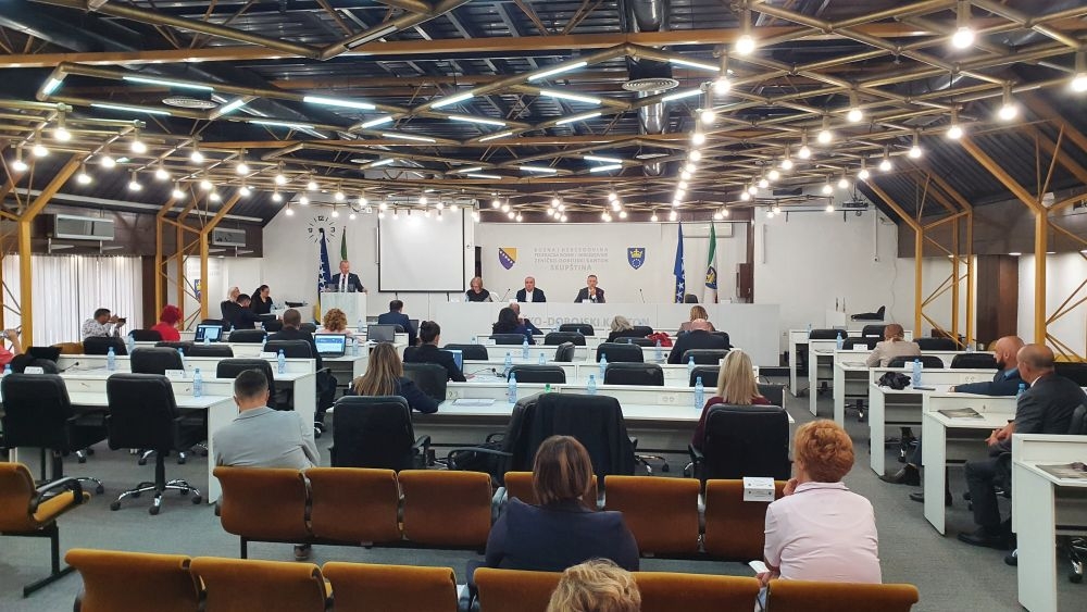 SAOPĆENJE SA 48. SJEDNICE SKUPŠTINE ZENIČKO-DOBOJSKOG KANTONA ODRŽANE DANA 24.08.2022. GODINE