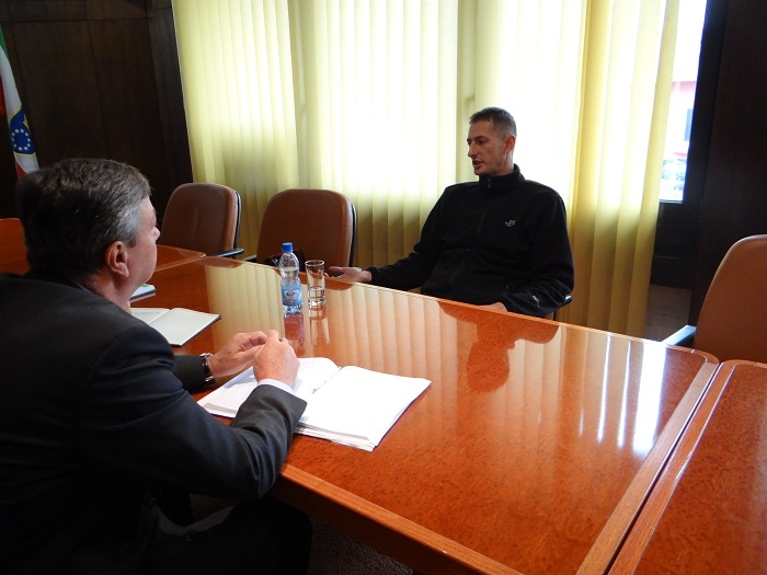 „ZLATNI“  NIZAM KOD PREMIJERA