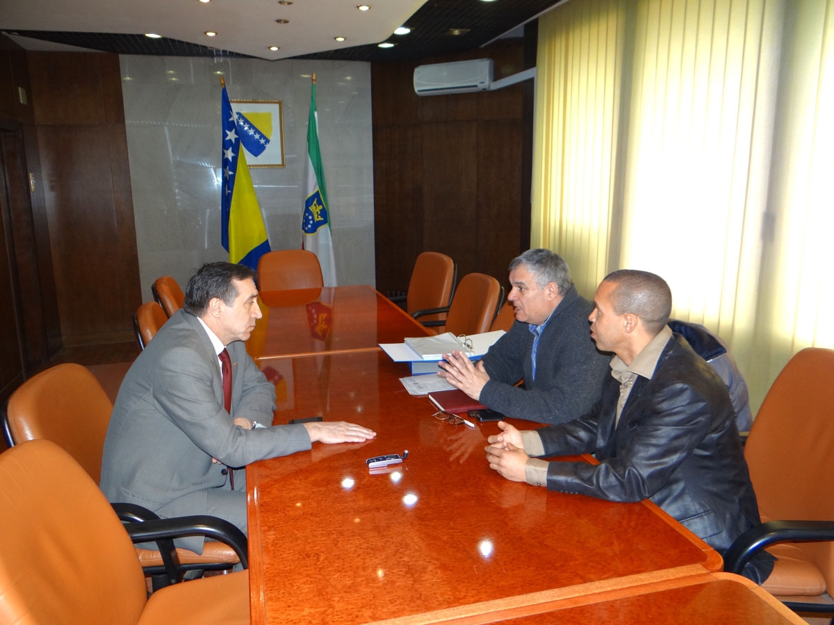 UG “Pomirenje” želi  u Zenici realizirati projekat “Mobilna zubna ordinacija