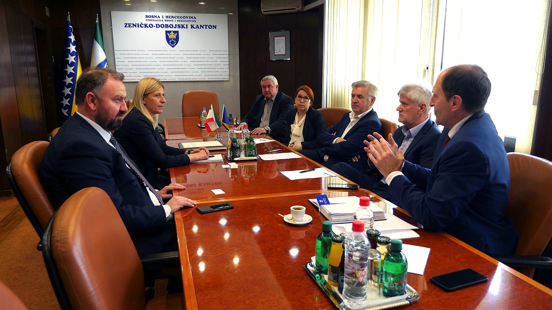 PREMIJERKA MEHMEDIĆ I MINISTAR ŠIBONJIĆ RAZGOVARALI S PREDSTAVNICIMA UDRUŽENJA POSLODAVACA FBIH