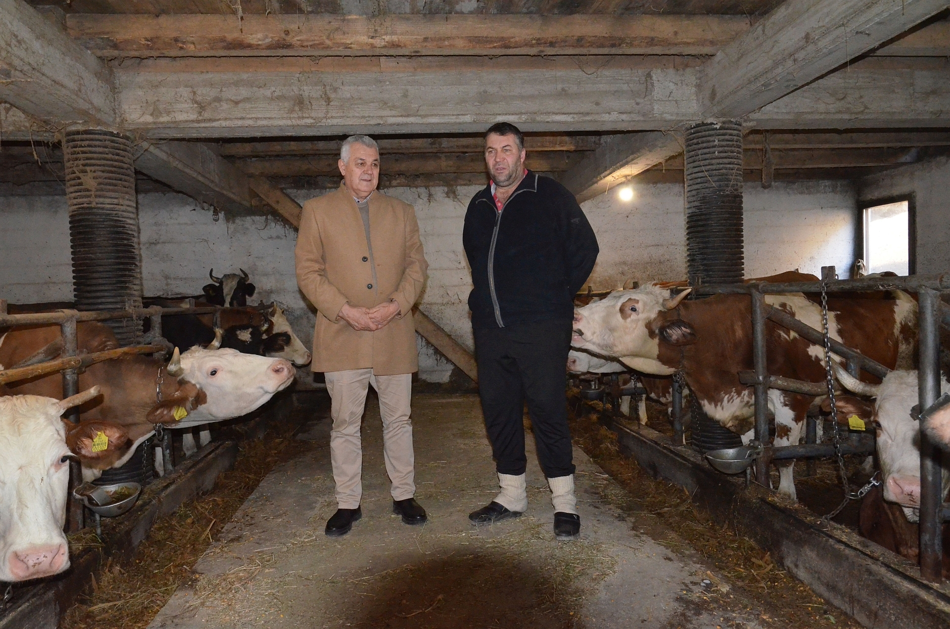 MINISTAR MARIĆ POSJETIO FARMERE U ZENICI