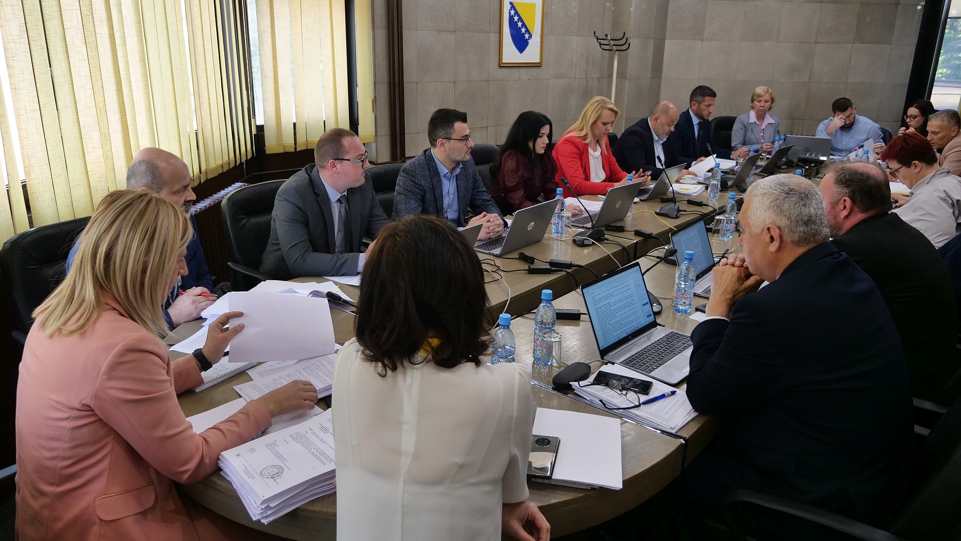 VLADA DONIJELA NOVU UREDBU O ZAPOŠLJAVANJU U JAVNOM SEKTORU ZENIČKO-DOBOJSKOG KANTONA