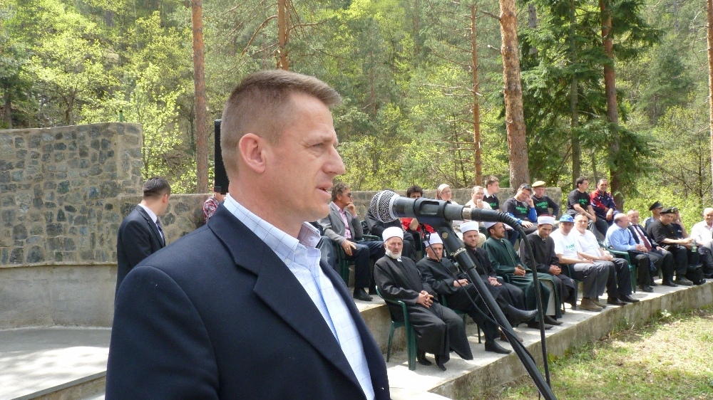 Ministar Tuka prisustvovao obilježavanju kakanjskog Dana šehida i poginulih boraca