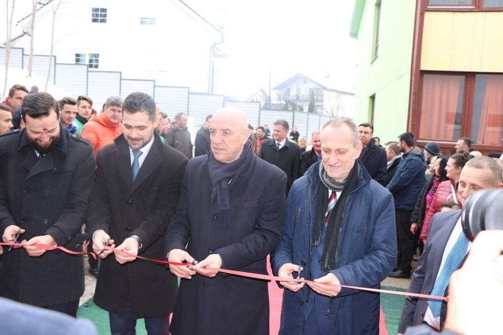 U KAKNJU SVEČANO OTVORENA NOVA SPORTSKA DVORANA