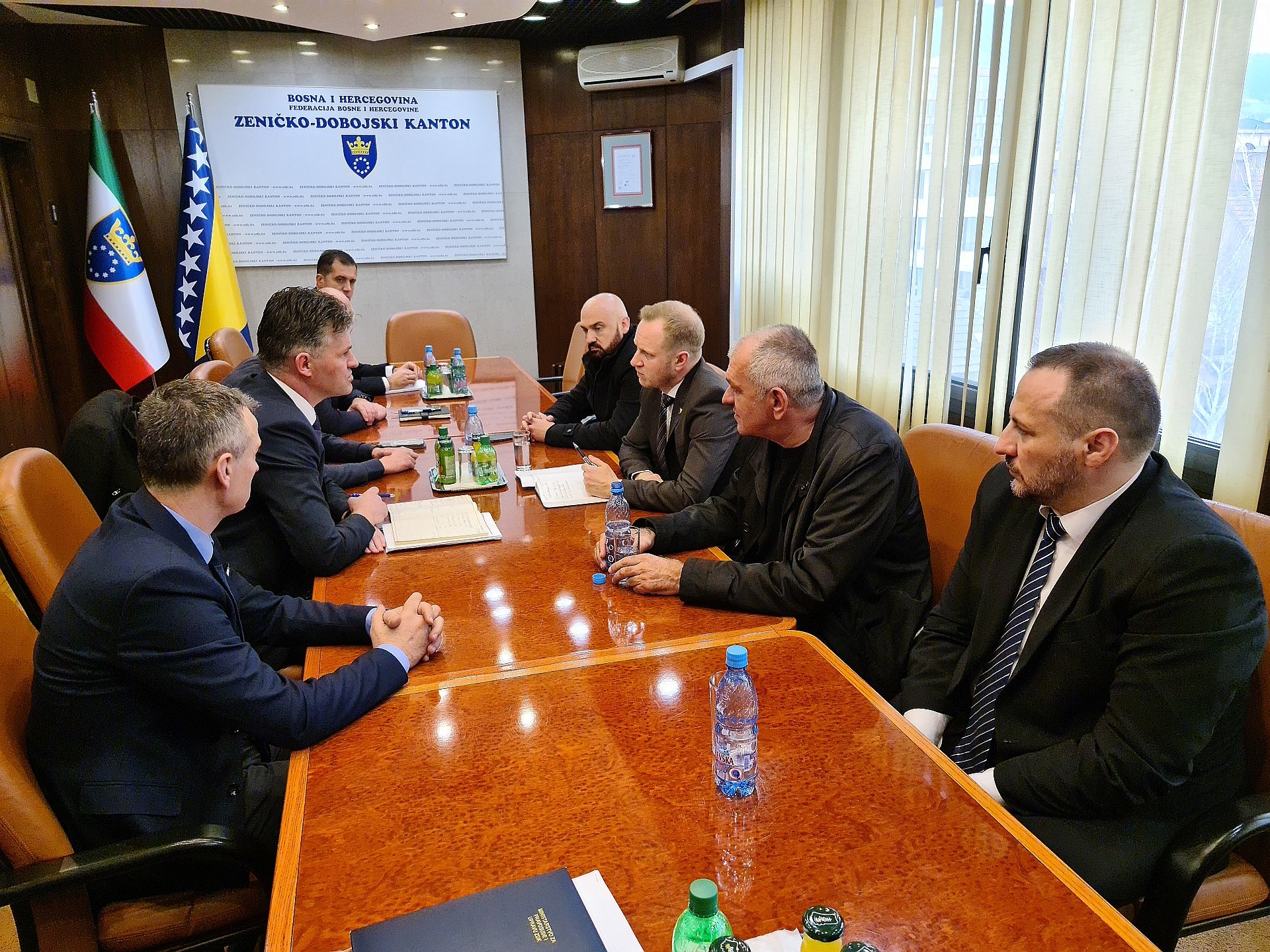 DELEGACIJA DOMA NARODA FBIH POSJETILA VLADU I SKUPŠTINU ZENIČKO-DOBOJSKOG KANTONA